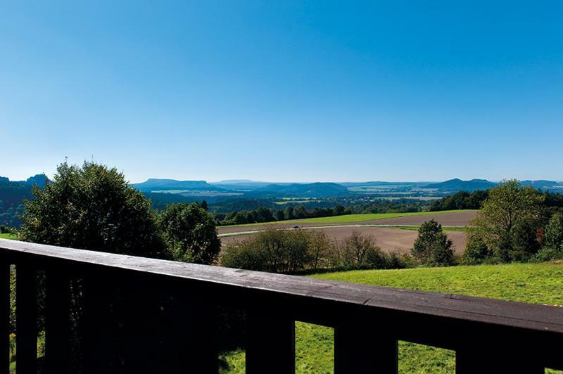 Panorama-Apartments Weinberghaus Mittelndorf Экстерьер фото